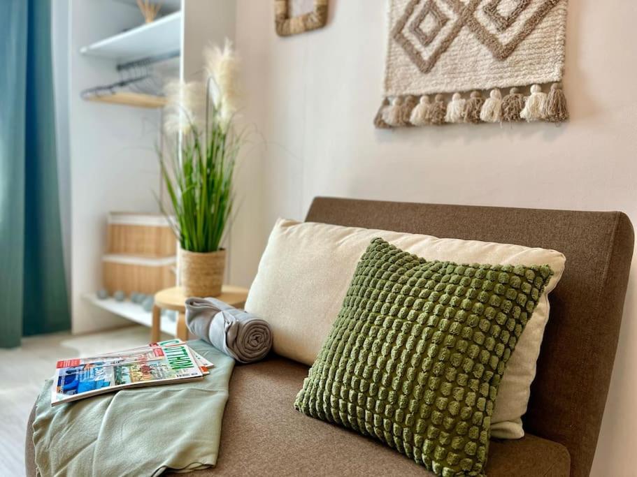 Edna Studio With Balcony Будапеща Екстериор снимка